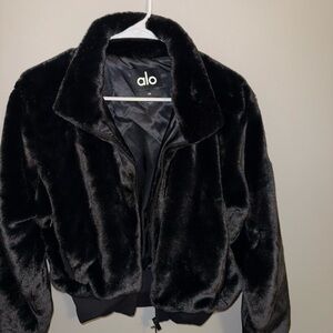 ALO Yoga Women's Plush Black Teddy Jacket